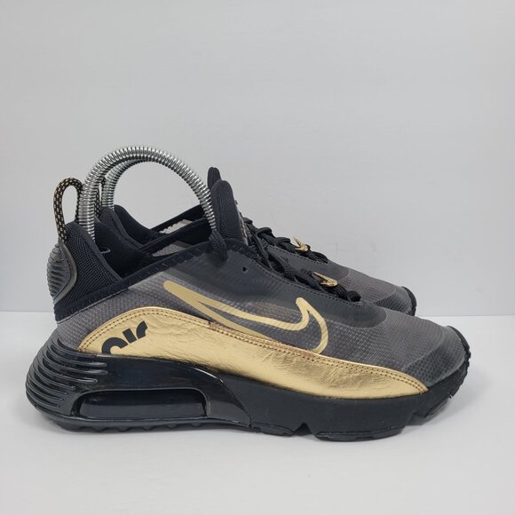 Nike Air Max 2090 Men's Black Metallic Gold Athletic Shoes DC2191-001 US Size 8 - Picture 1 of 8